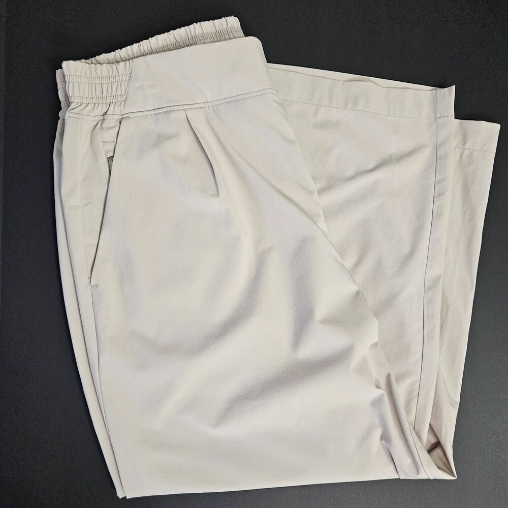 Athleta Women's Brooklynn Wide Leg Crop Pant 12 Ivory Cream Poly Spandex Stretch